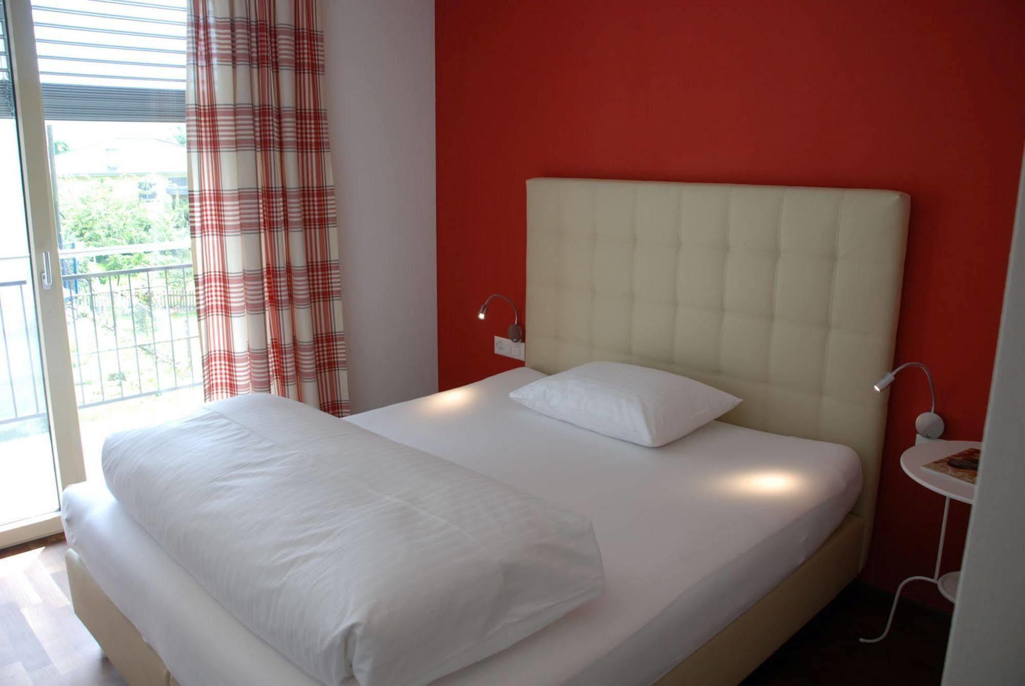 Hotel Weinstube Nendeln Eksteriør bilde